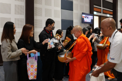 LINE_ALBUM_ทำบุญปีใหม่พร้อมศูนย์ใหญ่-1_260109_7