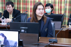 4B8A3363
