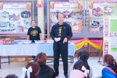 P1404818