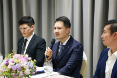 Resize-8705
