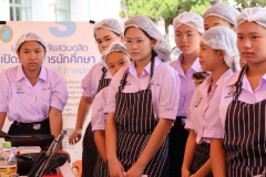 LINE_ALBUM_แนะแนว-รร.บุญวาทย์_260703_120