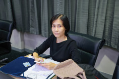 4B8A4054