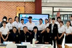 LINE_ALBUM_1862026_260618_2