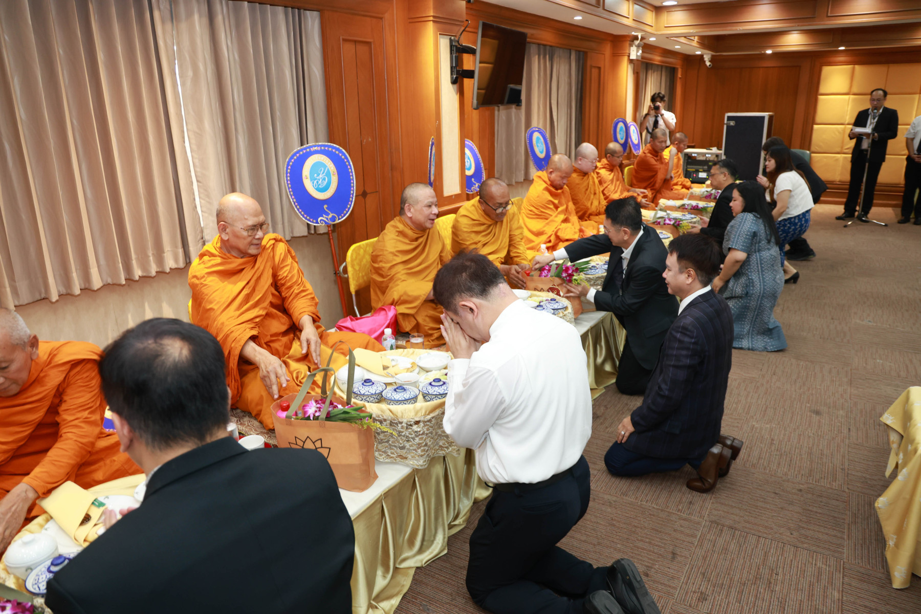 PHOTO-1376