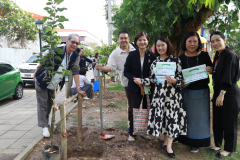 LINE_ALBUM_140569-Green-and-Grow_260514_13