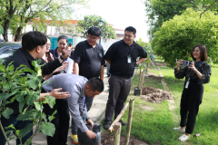 LINE_ALBUM_140569-Green-and-Grow_260514_17