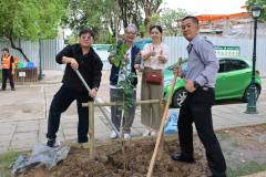 LINE_ALBUM_140569-Green-and-Grow_260514_43