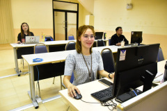 NIK1216