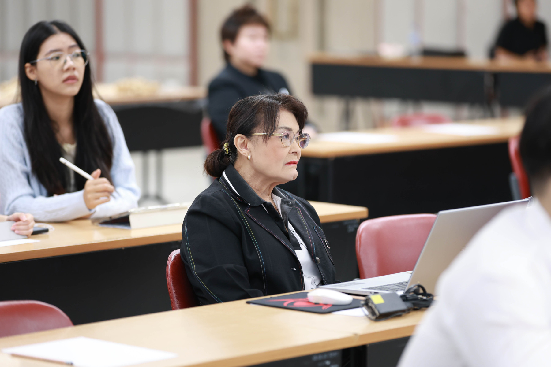 RE-33