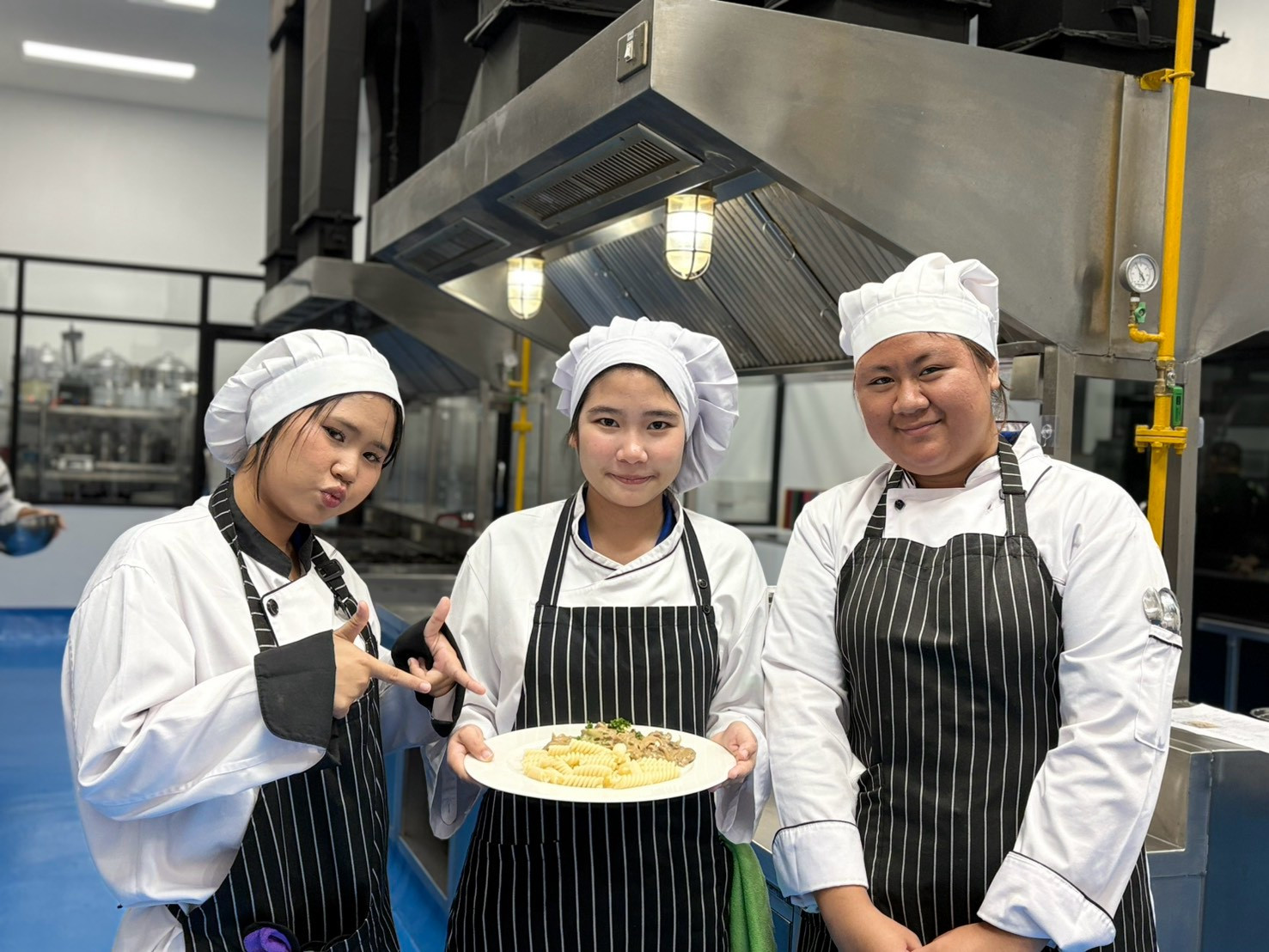 LINE_ALBUM_ปฏิบัติการ-27.08.69_260828_5