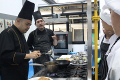 LINE_ALBUM_pre-degree-030969_260903_16