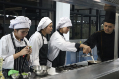 LINE_ALBUM_pre-degree-030969_260903_19