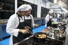 LINE_ALBUM_pre-degree-030969_260903_29