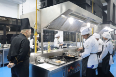 LINE_ALBUM_pre-degree-030969_260903_35