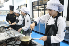 LINE_ALBUM_pre-degree-030969_260903_37