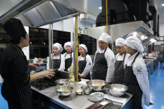 LINE_ALBUM_pre-degree-030969_260903_46