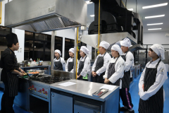 LINE_ALBUM_pre-degree-030969_260903_68