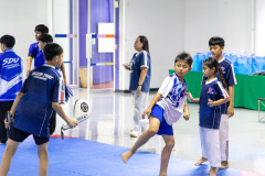 25690808-4B8A5361