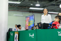 25690808-4B8A6102