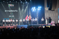 1X1A8585
