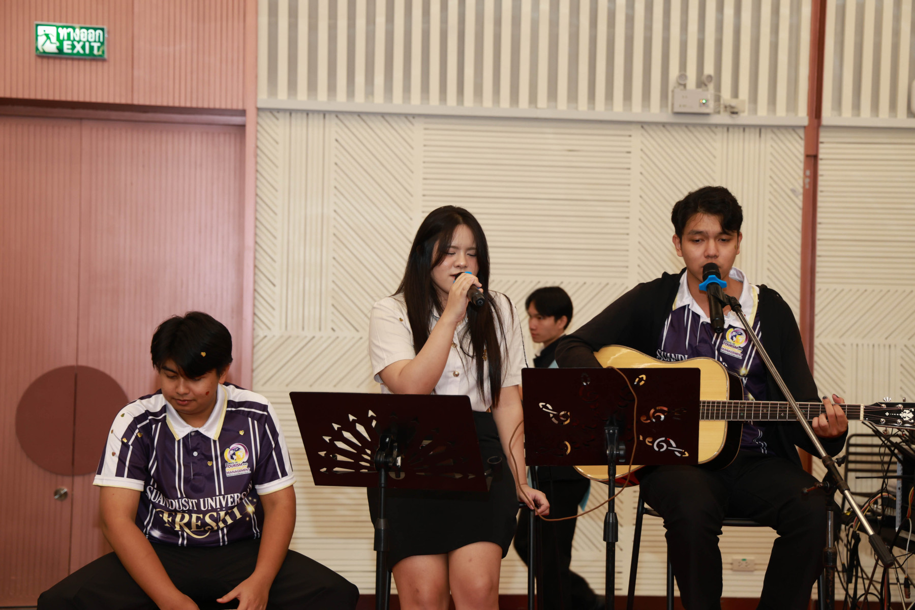 PHOTO-0843