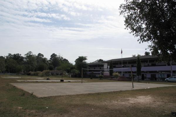 สถาบันภาษาฯ จัดอบรมแกะสลักผักผลไม้ ให้กับโรงเรียนบ้านจันลา จังหวัดอุบลราชธานี