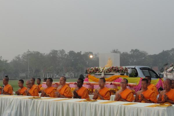 รองอธิการบดีฝ่ายกิจการพิเศษร่วมทำบุญพระธุดงค์ธรรมชัย เส้นทางมหาปูชนียาจารย์พระมงคลเทพมุนี