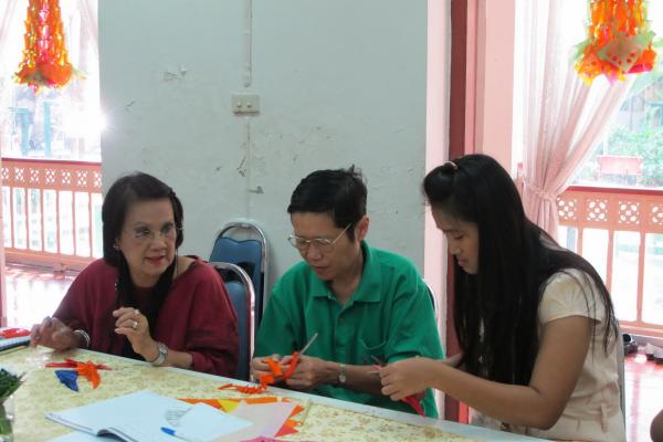 สถาบันภาษาฯ จัดกิจกรรมบริการวิชาการเพื่อสืบสานงานศิลปะประดิษฐ์ ครั้งที่ 2