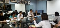 ประชุมเตรียมความพร้อมในการเปิดบริการอาหารและเครื่องดื่ม งานกาชาดประจำปี 2556