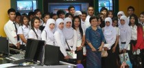 สำนักวิทยบริการฯ ต้อนรับคณะอาจารย์และนักศึกษาสาขาวิชาคอมพิวเตอร์ธุรกิจ ศูนย์ฯตรัง