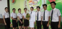 คณะผู้บริหาร คณาจารย์และนักศึกษาสวนดุสิต บันทึกเทปช่อง 11 ถวายพระพรสมเด็จพระนางเจ้าสิริกิต์