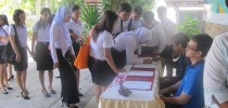 นศ.ศูนย์ฯตรัง รับมอบเครื่องคอมพิวเตอร์แบบพกพาเพื่อการศึกษา