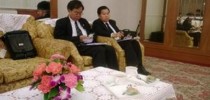 ประธานที่ปรึกษาอธิการบดี มสด. เป็นผู้ดำเนินรายการ การสัมมนาเรื่อง “ยุทธศาสตร์การส่งเสริมและฟื้นฟูกิจการลูกเสือไทย”