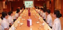 โรงแรมสวนดุสิต เพลส อบรมธรรมเนียมวิธีการรับประทานอาหารแบบตะวันตกให้กับนักศึกษา หลักสูตรคหกรรมศาสตร์ วิทยาเขตสุพรรณบุรี