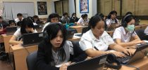 อบรมวิธีการใช้งานโปรแกรม English discoveries online และทำแบบทดสอบวัดระดับภาษาอังกฤษก่อนเรียน (Placement Test)