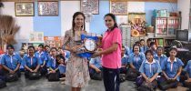 วิทยาเขตสุพรรณบุรี เข้าแนะแนวการศึกษาต่อโรงเรียนทุ่งแฝกพิทยาคม อำเภอสามชุก จังหวัดสุพรรณบุรี