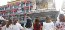 อาคารที่พักศูนย์วิทยาศาสตร์ ถนนสิรินธร จัดงานทำบุญเลี้ยงพระเพื่อความเป็นสิริมงคล