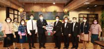 มหาวิทยาลัยสวนดุสิต มอบ Face Shield และสนับสนุนที่พัก โรงแรมสวนดุสิต เพลส ให้กับ โรงพยาบาลวชิรพยาบาล เพื่อสนับสนุนการทำงานของบุคลากรทางการแพทย์ในสถานการณ์​โรคระบาด COVID-19