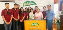 สาขาวิชาคหกรรมศาสตร์ มหาวิทยาลัยสวนดุสิต ศึกษาดูงานบริษัท สุพรรณคิวฟู้ดส์ จำกัด และ บริษัท สุขสมหมายฟู้ดส์รุ่งเรืองกรุ๊ป จำกัด