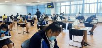 สถาบันภาษา ศิลปะ และวัฒนธรรม ร่วมกับศูนย์การศึกษานอกที่ตั้ง ลำปาง มหาวิทยาลัยสวนดุสิต จัดสอบภาษาอังกฤษตามเกณฑ์มาตรฐานโทอิค (TOEIC) และการสอบ Post-test