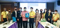 ดร.วรานี เวสสุนทรเทพ รองอธิการบดีฝ่ายวิทยาเขตสุพรรณบุรี ร่วมการประชุมการดำเนินงานเครือข่ายเกษตรปลอดภัย เพื่อการพัฒนาชุมชนเชิงพื้นที่อย่างยั่งยืน