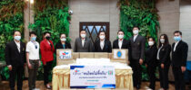 มสด.รับมอบถุงมือประกอบอาหาร จากบริษัท ซีพี ออลล์ จำกัด (มหาชน) จำนวน 200,000 ชิ้น เพื่อสวมใส่ป้องกันการแพร่ระบาดของไวรัสโควิด-19 และเชื้อโรคทั่วไป