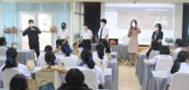 ศูนย์การศึกษาพิเศษ และหลักสูตรคหกรรมศาสตร์ โรงเรียนการเรือน มสด. แนะแนวการศึกษาต่อ ให้กับนักเรียนโรงเรียนเศรษฐเสถียร ในพระบรมราชูปถัมภ์