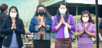 นางกัณณ์อลิน สุอังคะวาทิน ผู้อำนวยการกองกลาง สำนักงานวิทยาเขตสุพรรณบุรี ร่วมวางพวงมาลา วันคล้ายวันพิราลัยสมเด็จเจ้าพระยาบรมมหาศรีสุริยวงศ์ (ช่วง บุนนาค)