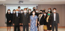 สำนักงานมหาวิทยาลัย (กองบริหารงานบุคคล) ร่วมกับ ร่วมกับ หลักสูตรศึกษาศาสตรมหาบัณฑิต สาขาวิชาการสอนภาษาอังกฤษระดับประถมศึกษา คณะครุศาสตร์ จัดโครงการอบรมเชิงปฏิบัติการ “Writing Business Letters”