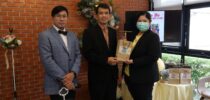 “นักศึกษาสาขาวิชาการท่องเที่ยว มหาวิทยาลัยสวนดุสิต ศูนย์การศึกษา ตรัง จัดกิจกรรม   “Join The Cocktail Party The iconic connect to Otop & Souvenir Trang”