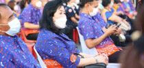 ดร.วรานี เวสสุนทรเทพ รองอธิการบดีฝ่ายวิทยาเขตสุพรรณบุรี ดร.กวิตา ปานล้ำเลิศ ผู้อำนวยการสำนักงานวิทยาเขตสุพรรณบุรี  และบุคลากรวิทยาเขตสุพรรณบุรี เข้าร่วมพิธีเปิดงานอนุสรณ์ดอนเจดีย์ ประจำปี 2566