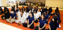 งานทำนุบำรุงศิลปะและวัฒนธรรม กองบริการนักศึกษา มหาวิทยาลัยสวนดุสิต วิทยาเขตสุพรรณบุรี จัดกิจกรรม “ฟังเทศน์ สนทนาธรรม” ให้แก่นักศึกษา คณาจารย์ และบุคลากร