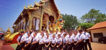 หลักสูตรวิทยาศาสตรบัณฑิต สาขาวิชาเทคโนโลยีการประกอบอาหารและการบริการ โรงเรียนการเรือน มหาวิทยาลัยสวนดุสิต ศูนย์การศึกษาลำปาง ได้จัดทำสำรับอาหารเพื่อถวายพระ ณ วัดนาก่วมเหนือ อำเภอเมืองลำปาง จังหวัดลำปาง