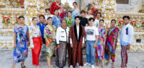 วิทยาเขตสุพรรณบุรี ร่วมการแสดงเดินแบบแต่งกายชุดผ้าไทยร่วมสมัย ในงานมหกรรมวัฒนธรรมแห่งชาติ “วิถีถิ่น วิถีไทย” ปี 2566 ทั่วไทย 4 ภาค 4 จังหวัด ดนตรีสานศิลป์ 2 ถิ่นวัฒนธรรม
